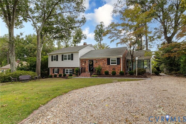 Property Photo: 7311 Durwood Crescent VA 23229