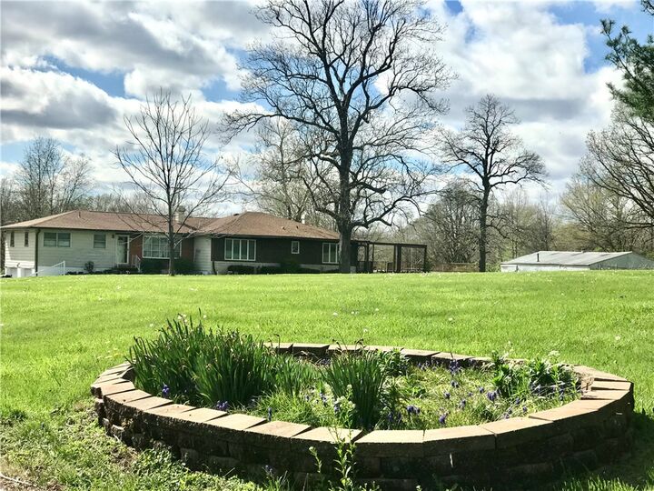 3335 Nevada Road  Decatur IL 62522 photo