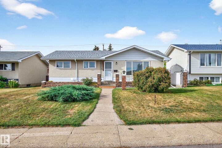 15008 96 Street NW  Edmonton AB T5E 4W7 photo