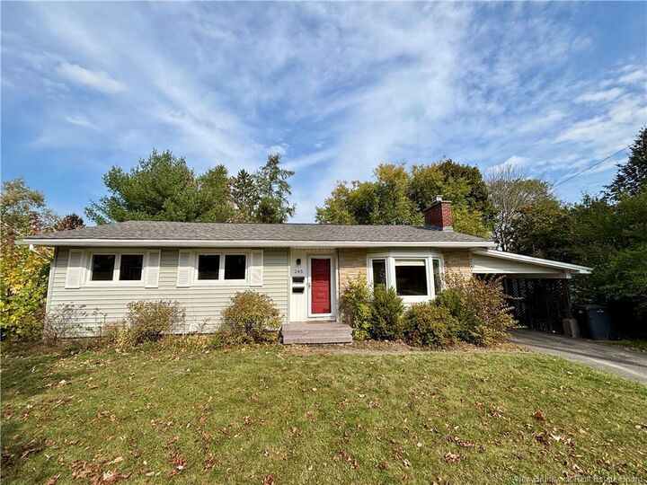 Photo de la propriété: 245 Massey Street NB E3B 2Z5