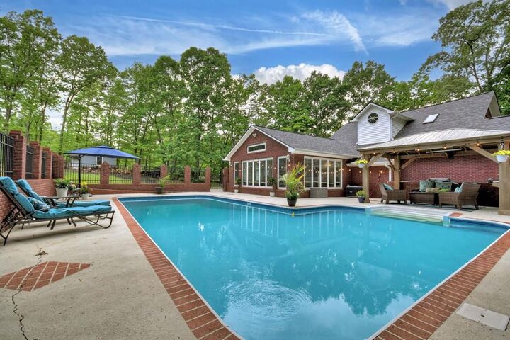 Property Photo:  76 White Oak Drive  GA 30513 