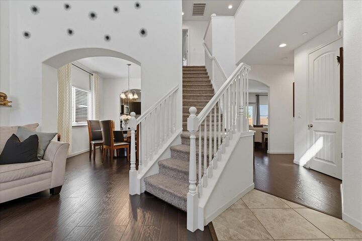 Property Photo: 299 Alder Street CA 93618