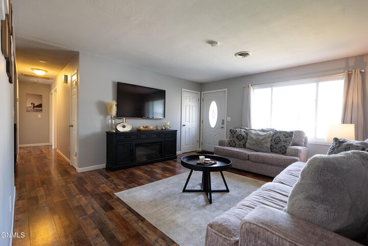 Property Photo:  1007 Capitol Avenue  ND 58501