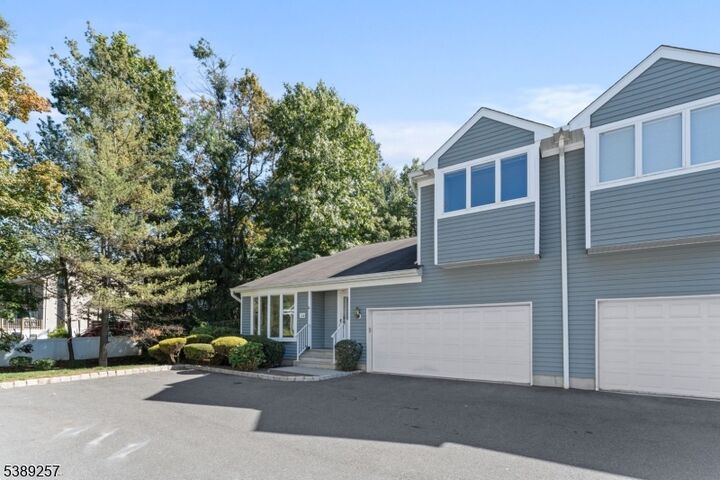 Property Photo:  34 Meadowview Lane  NJ 07922 