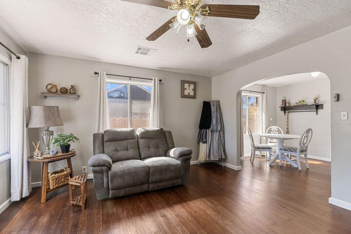 Property Photo:  60 S 200 E  UT 84761 