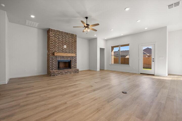 Property Photo: 7005 16th Street TX 79416