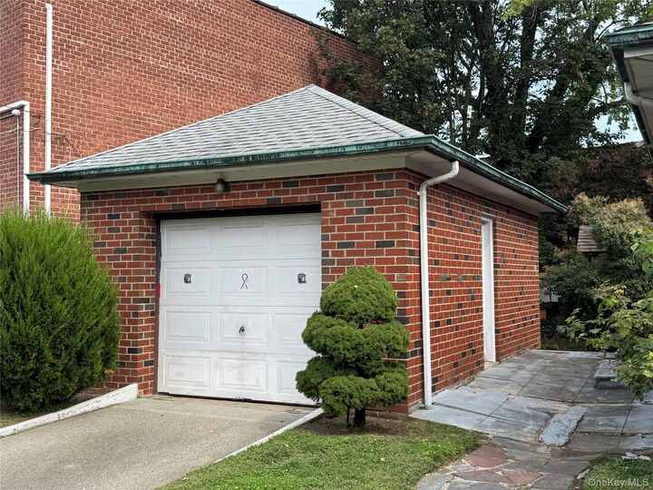 Property Photo: 180 Swinton Avenue NY 10465