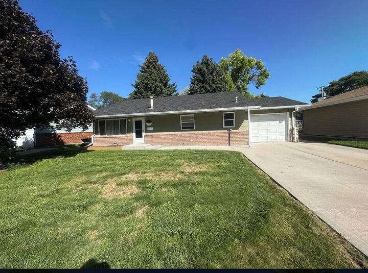 1611 W Philip Ave  North Platte NE 69101 photo