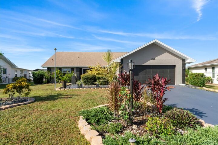 1526 Fort Duquesna Drive  Sun City Center FL 33573 photo