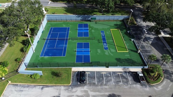 Property Photo: 3 Escondido Circle 8 FL 32701
