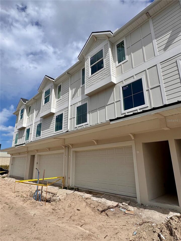 Property Photo:  4208 W Carmen Street C  FL 33609 