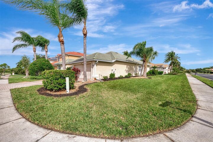 Property Photo: 11584 Dancing River Drive FL 34292