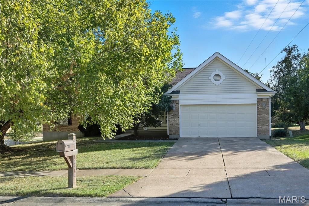 Property Photo:  16216 Copperwood Lane  MO 63040 