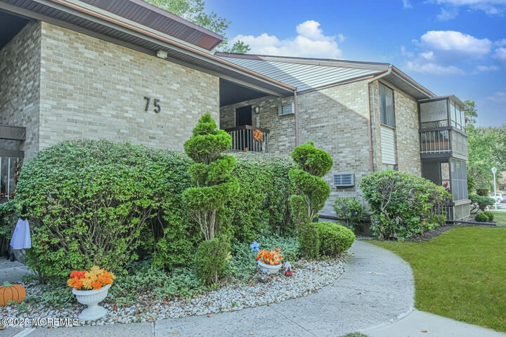 75 Overlook Way K  Manalapan NJ 07726 photo