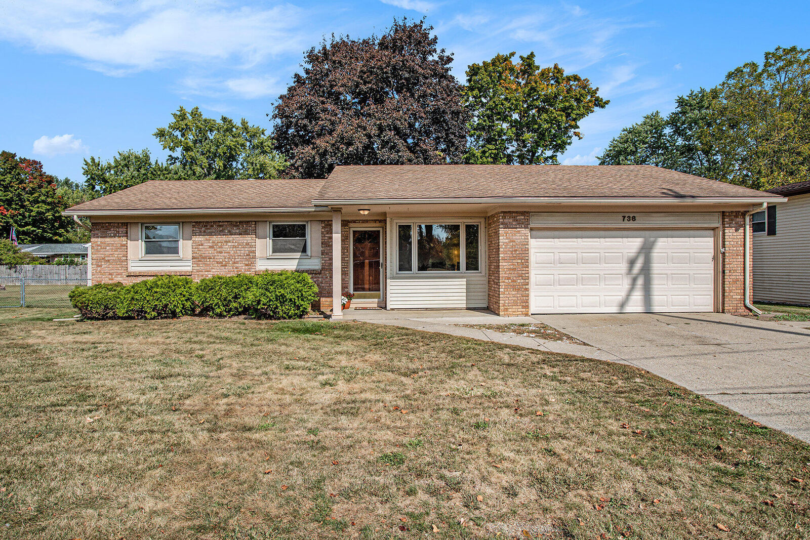 Property Photo: 738 W Shepherd Street MI 48813