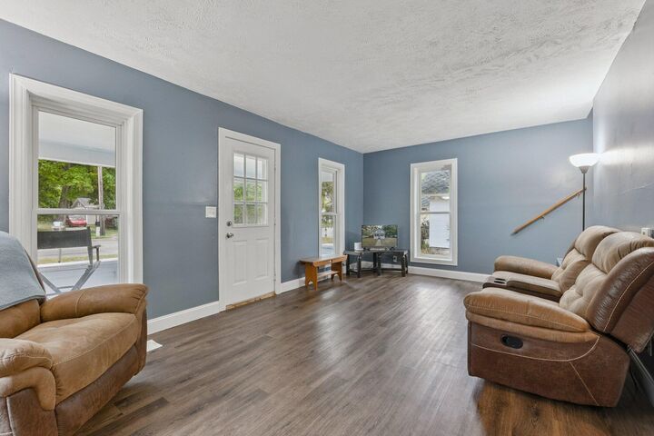 Property Photo: 427 E Ash Street MI 48854