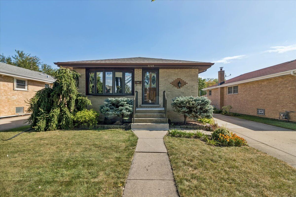 Property Photo: 3709 Emerson Street IL 60176