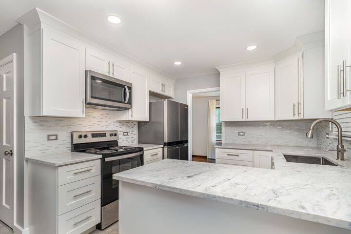 Property Photo: 30W359 Wiant Road IL 60185