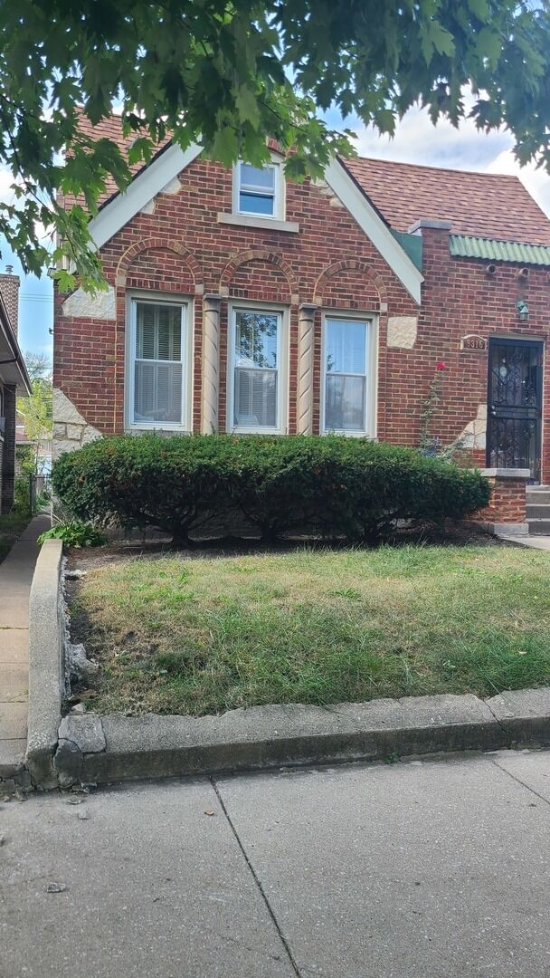 Property Photo: 9316 S May Street IL 60620