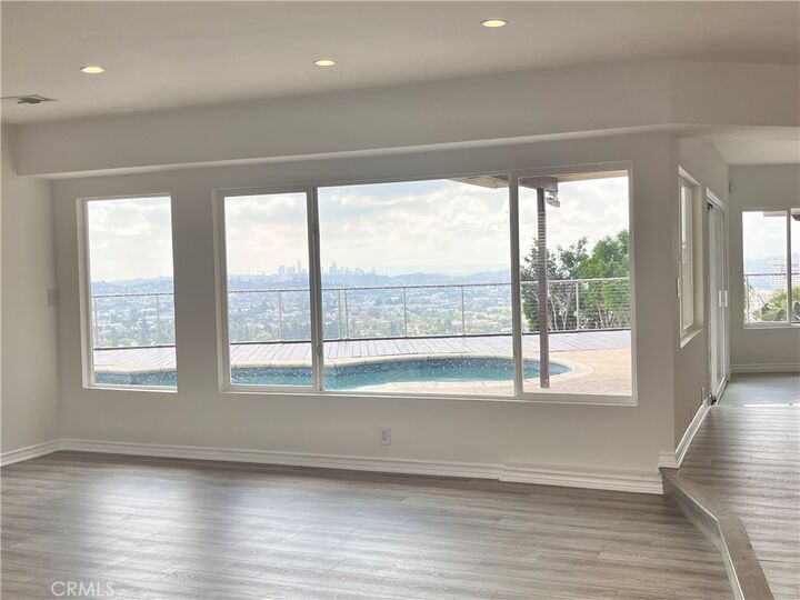 Property Photo: 881 Harrington CA 91207
