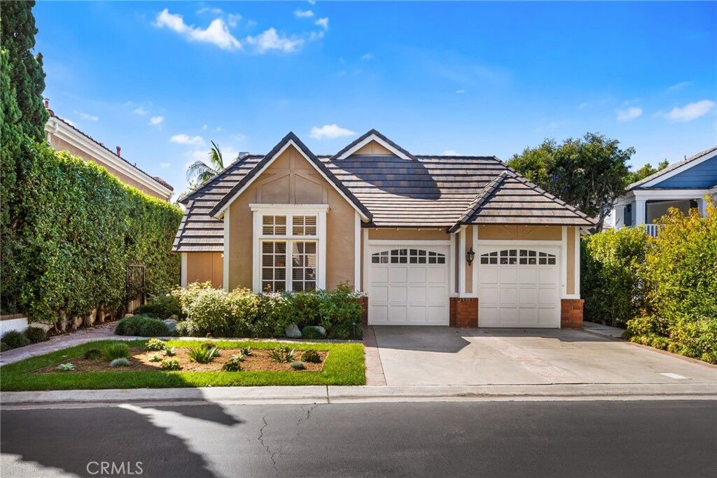 Property Photo:  19305 Woodlands Drive  CA 92648 