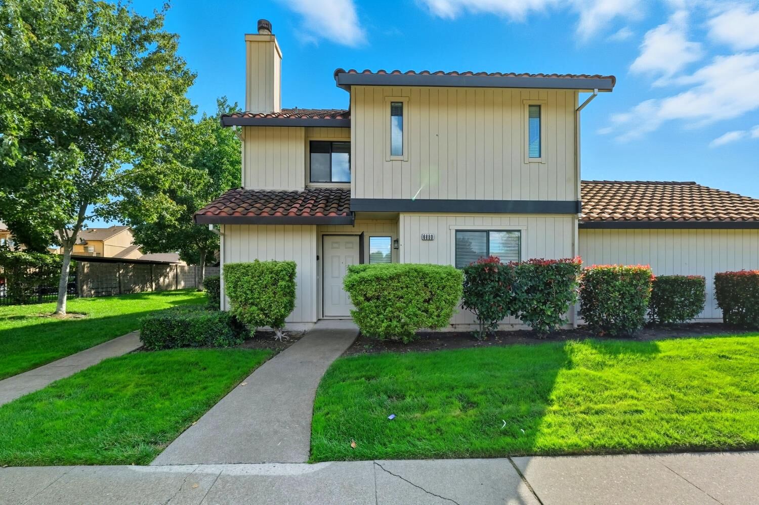 Property Photo: 6880 Calvine Road CA 95823