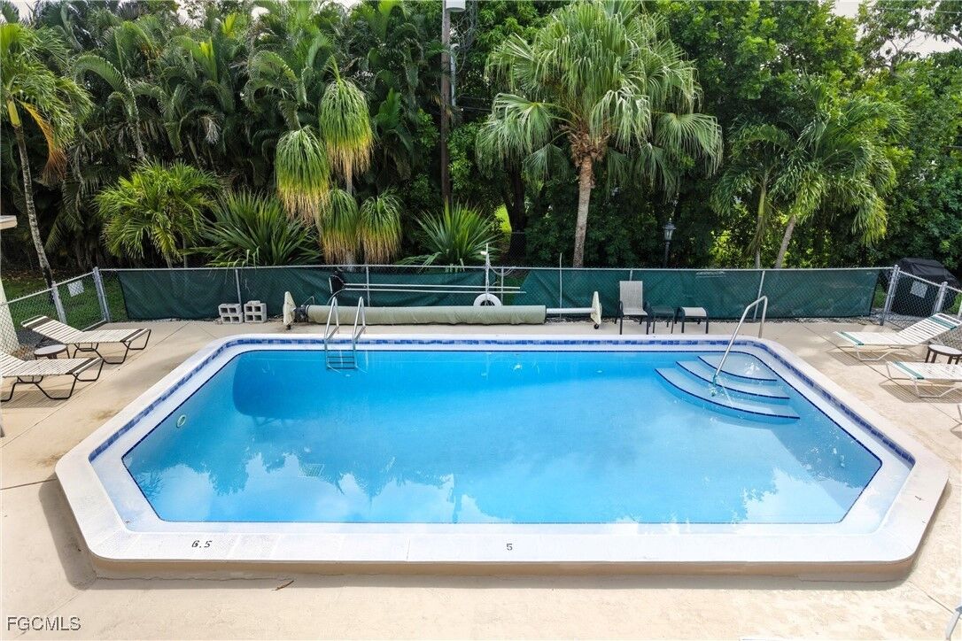 Property Photo:  4931 Vincennes Court 6  FL 33904 