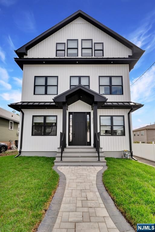 Property Photo:  227 Eastern Way  NJ 07070 