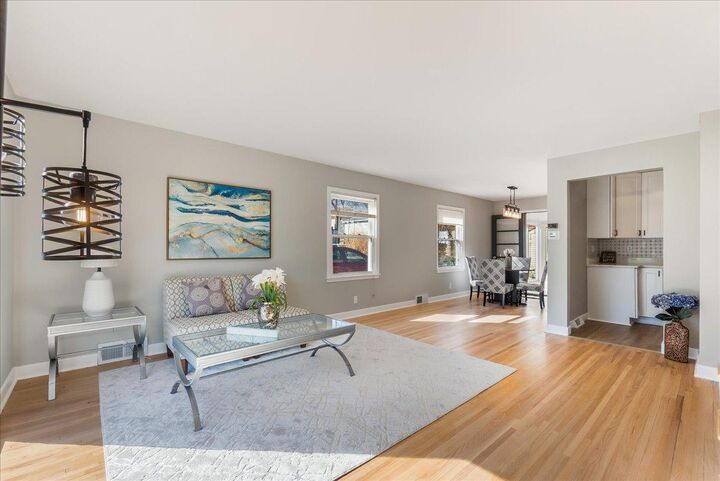 Property Photo: 2910 Vernon Avenue S MN 55416