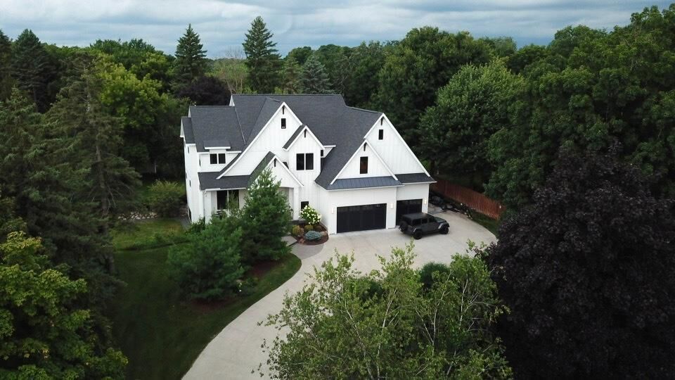Property Photo: 4040 Tonkawood Road MN 55345