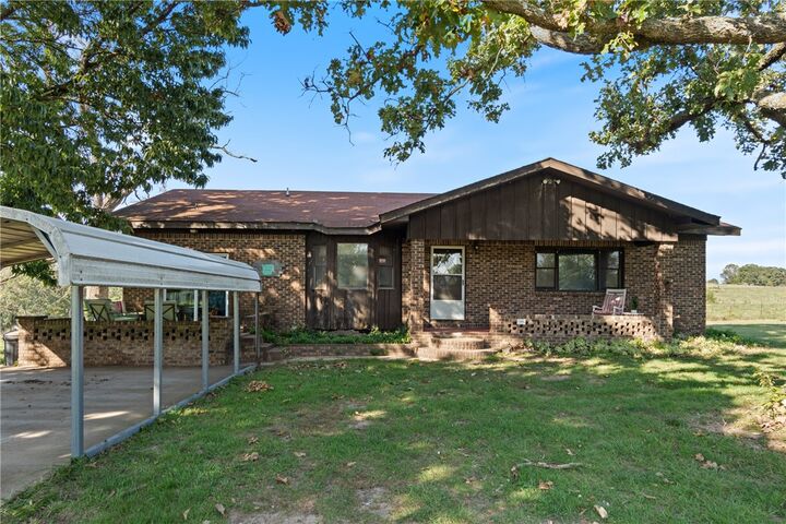 Property Photo:  1017 County Road 403  AR 72616 