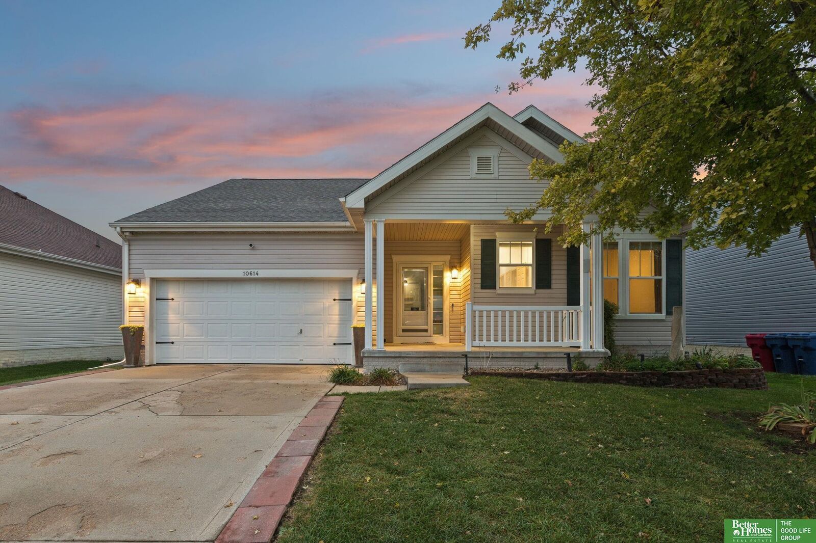Property Photo:  10614 Craig Street  NE 68122 