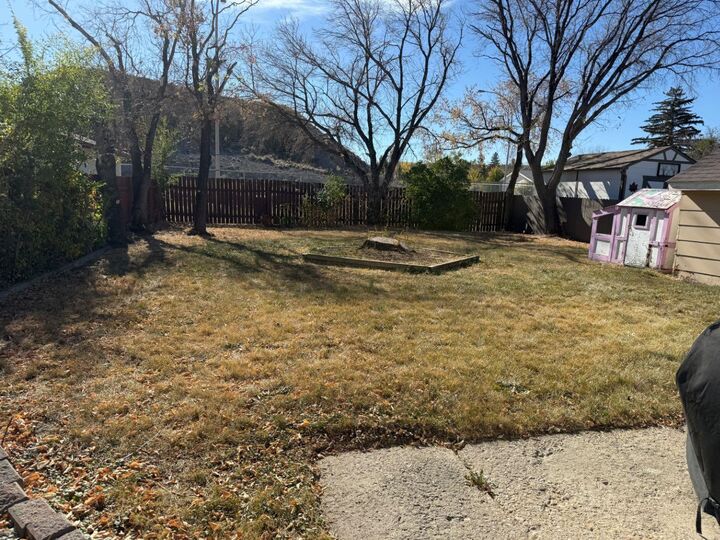 Property Photo: 103 7 Avenue SE AB T0J 0Y6