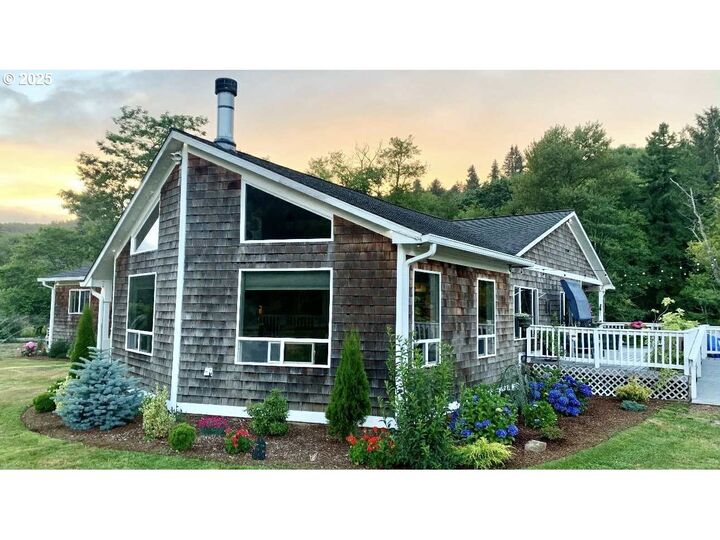 Property Photo:  22600 Blaine Rd  OR 97108 