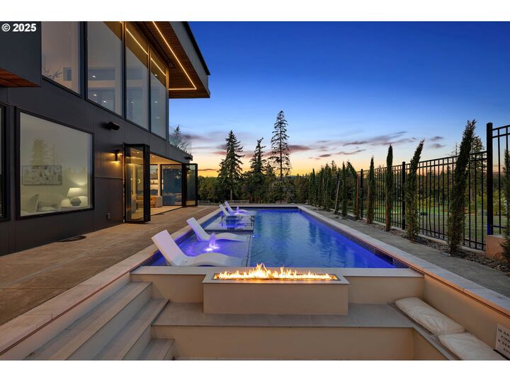 Property Photo: 4541 NW 71st Ave WA 98607