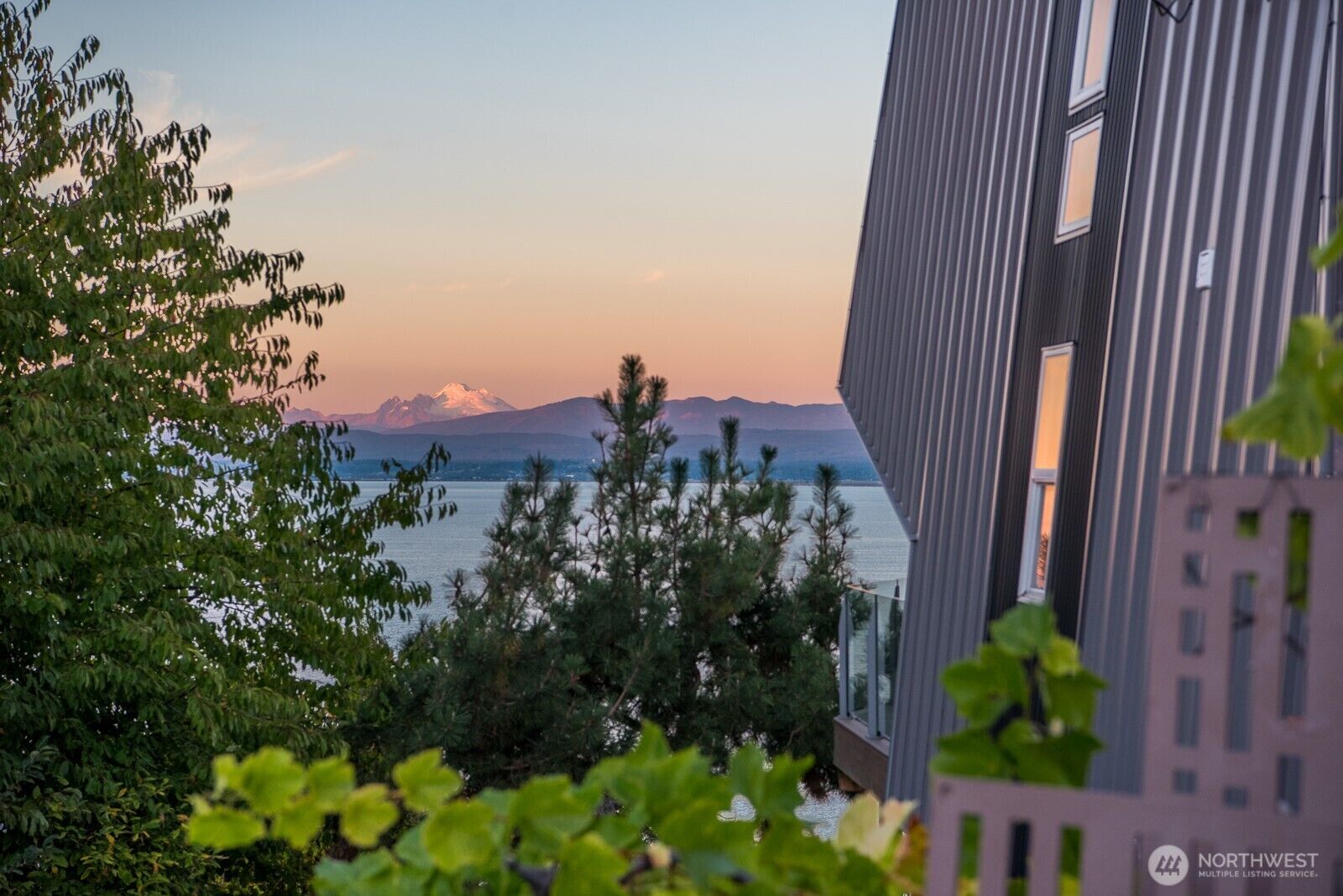 Property Photo:  1857  Cascade View Drive  WA 98282 