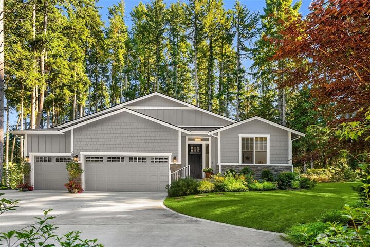Property Photo: 13978 Hidden Heights Lane NE WA 98110