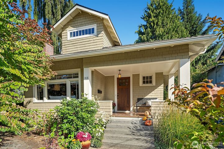 1418  33rd Avenue  Seattle WA 98122 photo