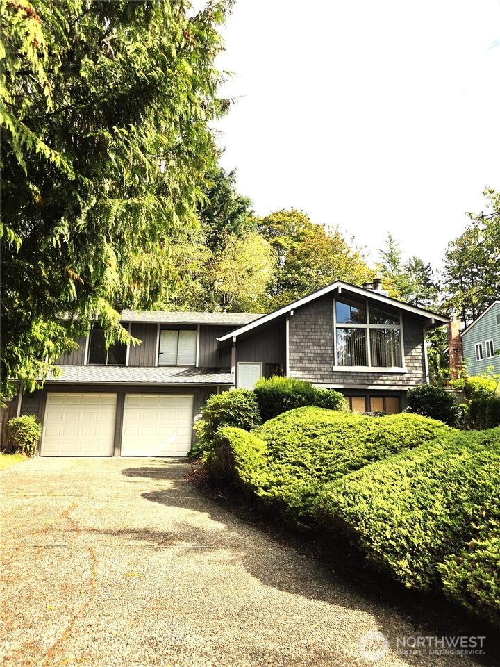 16632  157th Court SE  Renton WA 98058 photo