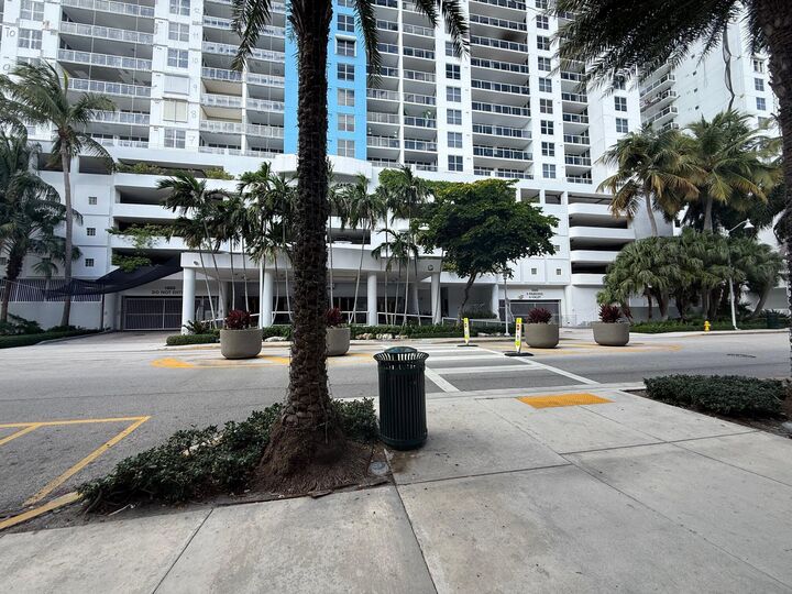 1800 Sunset Harbou Drive 6  Miami Beach FL 33139 photo