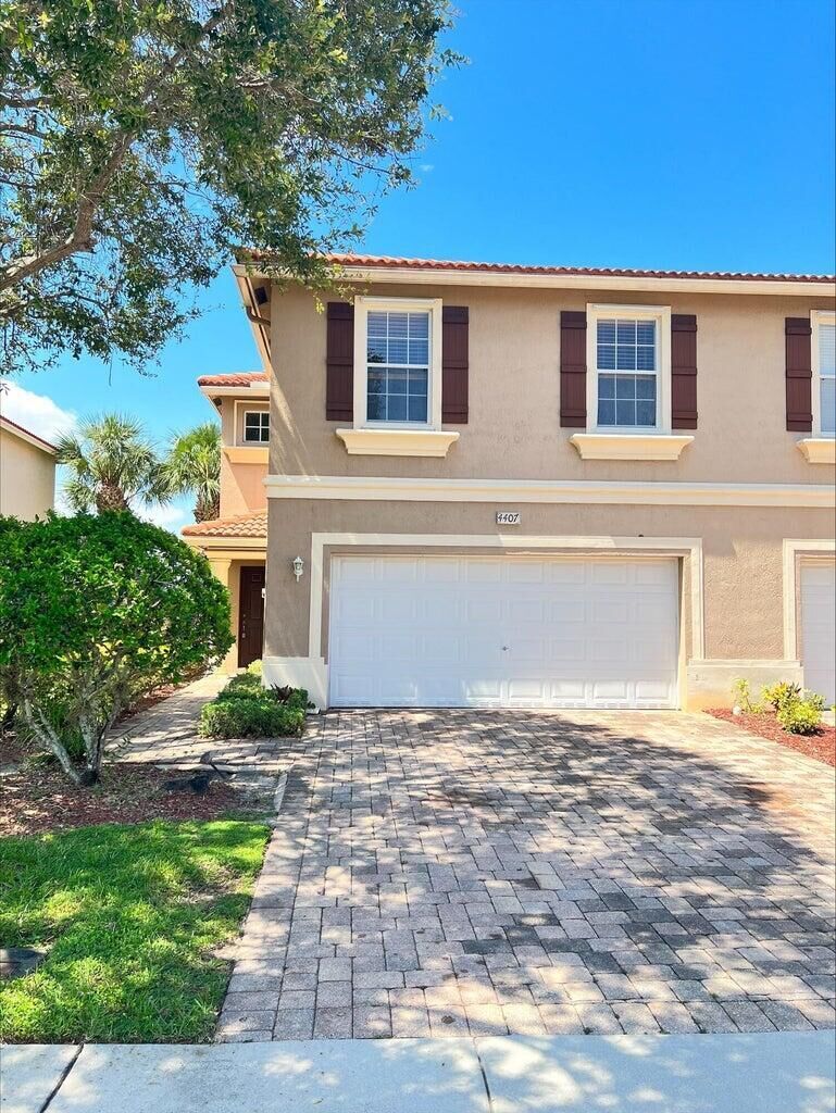 Property Photo:  4407 Windmill Palm Way  FL 33463 