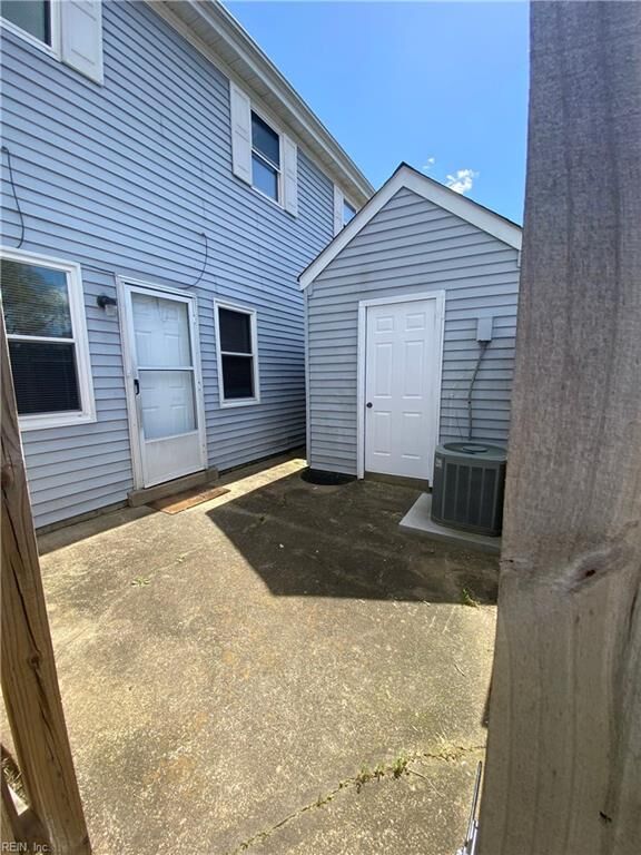 Property Photo:  3600 Harbinger Rd 103  VA 23453 