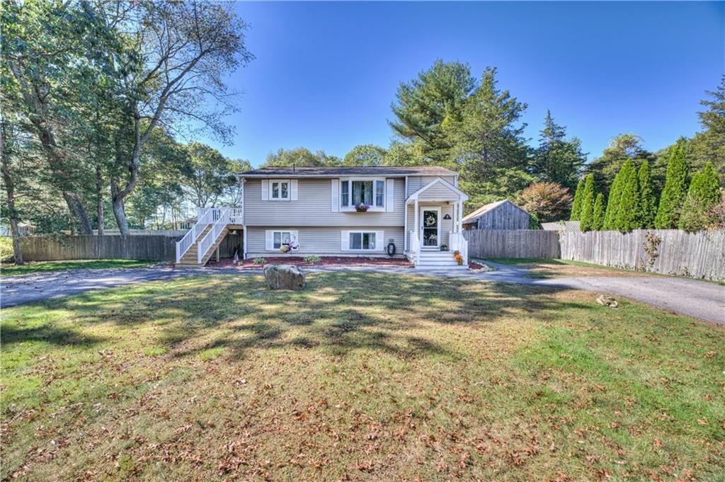 Property Photo:  25 Cedar Grove Drive  RI 02822 