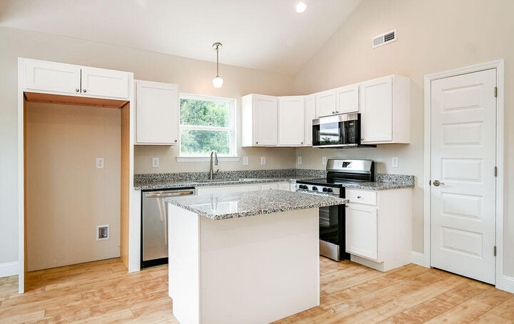 Property Photo:  123 Lindon Street  TN 37307 