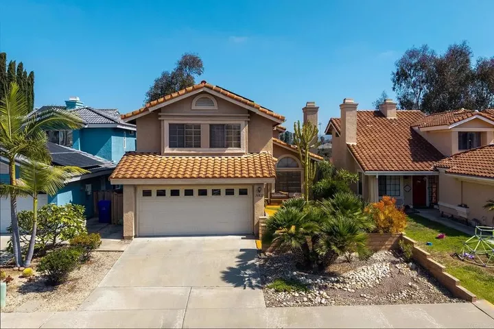 Property Photo: 10821 Wallingford Rd CA 92126