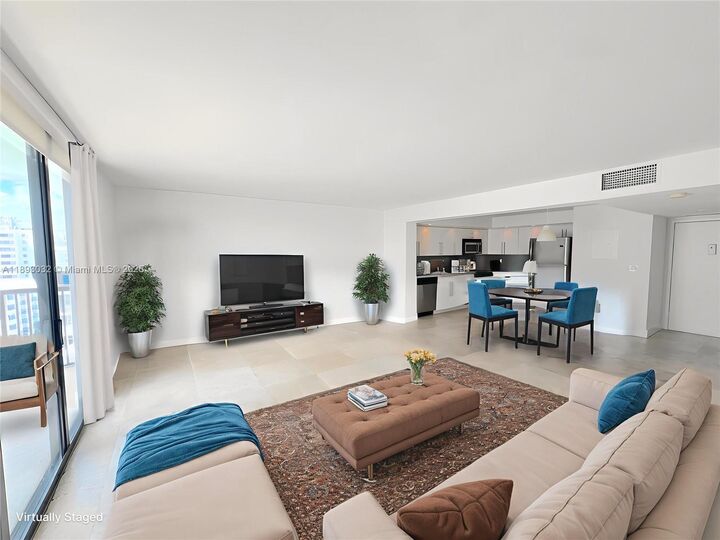 Property Photo: 1800 Collins Ave 12E FL 33139