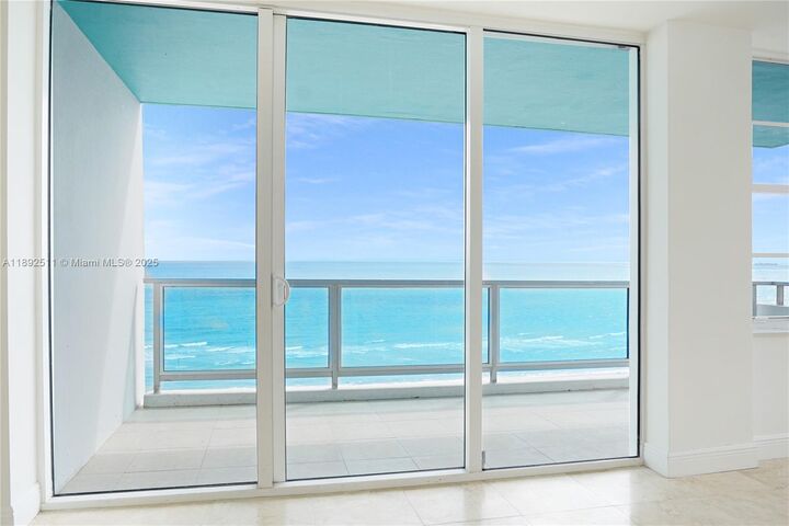 Property Photo:  5101 Collins Ave 14M  FL 33140 