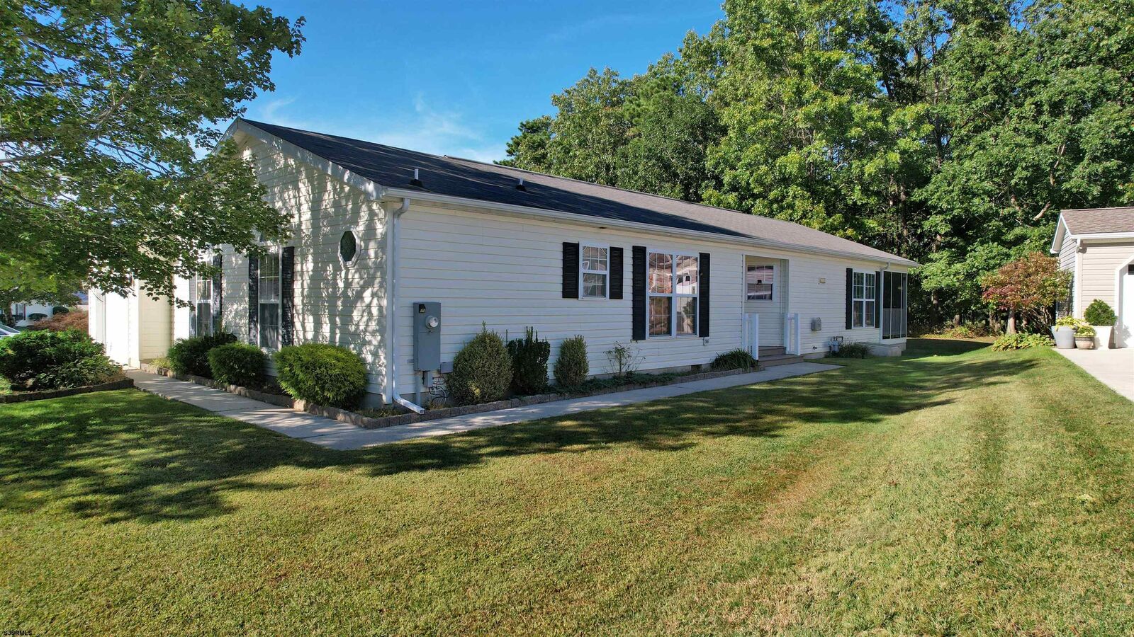 Property Photo: 72 Knollwood Dr NJ 08330