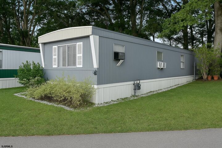 Property Photo: 6672 Black Horse Pike NJ 08234