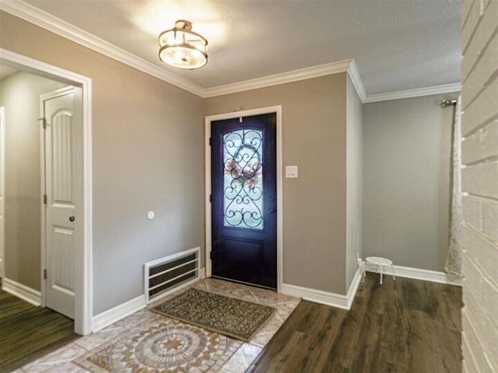 Property Photo:  2210 17th Street  LA 70601 